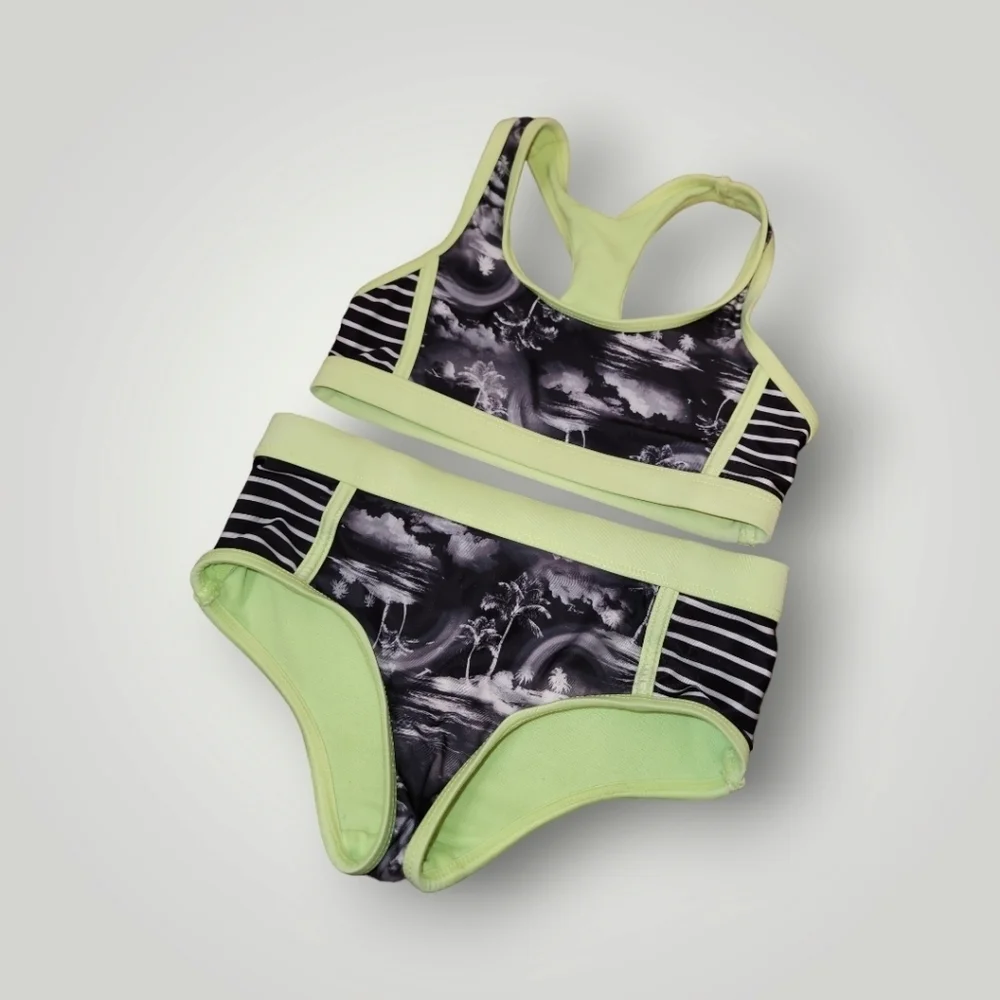 Girls bathing suit lot unicorn rashguard and two piece sizd 5 4/5